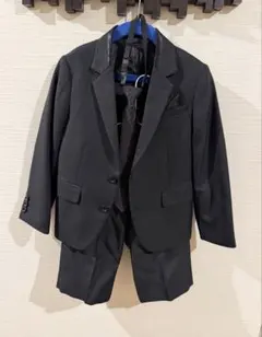 ミチコロンドン　コシノ 黒いフォーマルスーツ 120㎝ ネクタイ付き