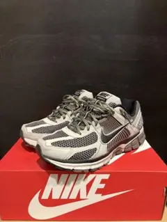 新品】NIKE ナイキ ズーム ボメロ 5 ケイブストーン 28cm - メルカリ