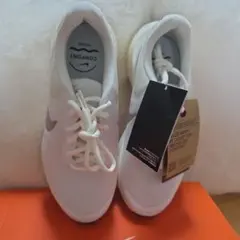 W Nike Revolution 7