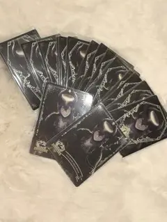 ディズニーツイステッドワンダーランドウエハース マレウス 寮服 15＋2枚セット