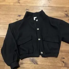 ブラック クロップドジャケット