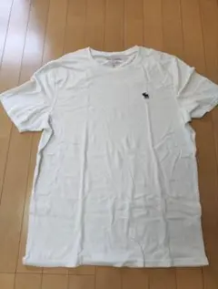 最終値下げ！Abercrombie & Fitch ホワイト Tシャツ XLのサムネイル