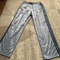 アディダスオリジナルス　トラックパンツ　サイズL