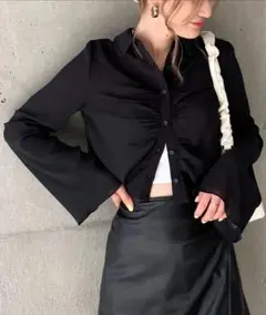 フロントギャザーコンパクトブラウス　SPIRALGIRL