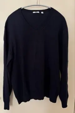 ユニクロ Vネックセーター　ネイビー　Mサイズ