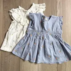 ノースリーブフリルトップス2点