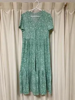 ZARA 花柄　ワンピース　グリーン
