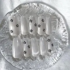 即購入OK！マグネットネイル❤︎フラワーネイル❤︎ホロネイル❤︎ホワイトネイル❤︎