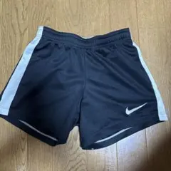 Nike ハーフパンツ 黒/白