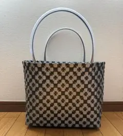 No.８3　ブラック✕メタルシルバー花柄　プラカゴバック　PPバン　ハンドメイド