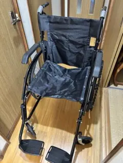 訳あり新品 車椅子軽量 介助用 折りたたみ 介助用車椅子 1908-180