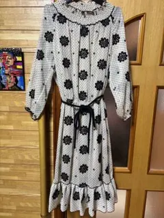 Vivienne Tam 花柄刺繍 半袖ワンピース ブラック - メルカリ