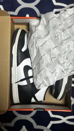 NIKE WMNS DUNK HIGH パンダ　ダンクハイ