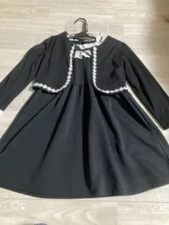 西松屋　黒いフォーマルドレス 長袖 フリル付き　120 130