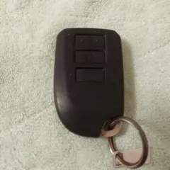 トヨタ純正スマートキー　スペイド　NCP141 [H26年] [H228]のサムネイル