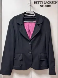 BETTYJACKSONSTUDIO テーラードジャケット　トルコ製