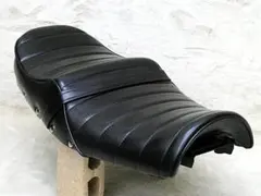 XSR 黒皮ボタン タックロールシート / XSR125 XSR155ブラックのサムネイル