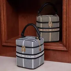 Jacquard Vanity Bag - Herlipto バニティ Her lip to - Herlipto Jacquard Vanity Bag バニティ バッグの通販 by