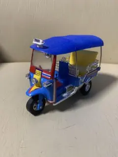 タイのタクシー　TukTuk(トゥクトゥク)のサムネイル