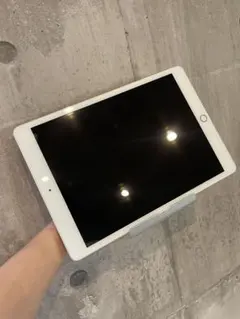 Apple iPad 第8世代 32GB Wi-Fiモデル 本体のサムネイル