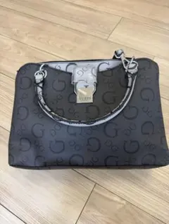 GUESS ショルダーバッグ モノグラム柄