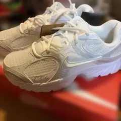 ナイキ V2K ラン シューズ