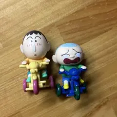 クレヨンしんちゃん 三輪車 ガチャ フィギュア 2体セット