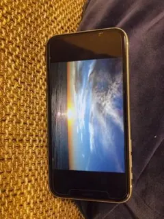 iPhone XR White 64 GB au ※SIMロック解除済　箱あり