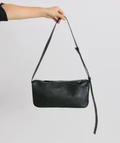 ミニスワローマチショルダー　イヤパピヨネ お値下げ中‼️のサムネイル