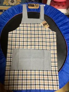 新品　エプロン　ベージュ　チェック