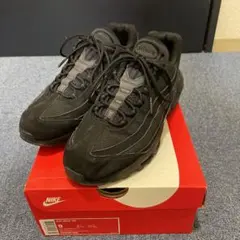 ナイキ エアヴェイパーマックス プラス トリプルブラック