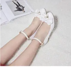 【新品・未使用】パンプス ヒール2.5cm リボン付 太いヒール　小さいサイズ