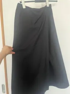 【ZARA】黒いラップスカート ゴムウエスト