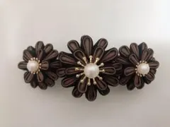 NO.101つまみ細工【バレッタ】茶&黒の二重 ブロード生地　コットンパール