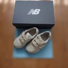 new balance　キッズ スニーカー　19cm