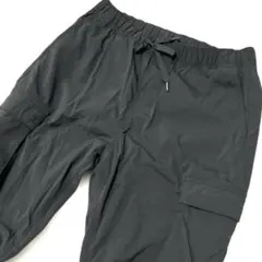 完売　H&M ジョガーパンツ　カーゴパンツ リブ　ストレッチ ブラック　ナイロンのサムネイル