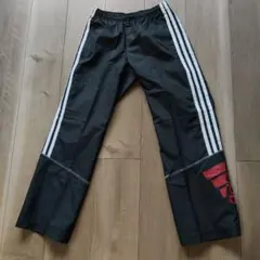 adidas キッズ ロングパンツ 黒 3本ライン　140