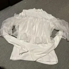 ホワイト 長袖トップス　チュール　重ね着風