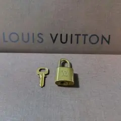 309　ルイ・ヴィトン パドロック南京錠　LOUIS VUITTON正規品のサムネイル