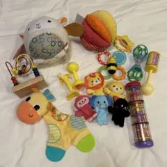 赤ちゃんのおもちゃいろいろ
