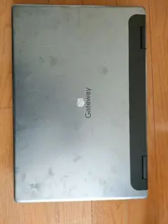 ジャンク　Gateway ノートPC シルバー