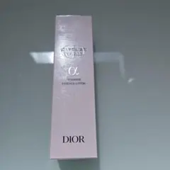 美容液とポーチ　Diorカプチュールトータルインテンシブエッセンスローション