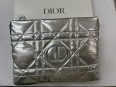新品未使用　DIOR ディオール シルバー ポーチ 最新　ノベルティ