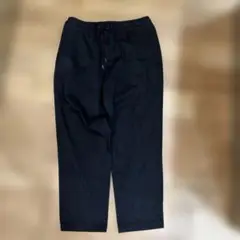 黒 ワイドパンツ・イージーパンツ