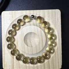 無垢水晶牛鼻穴ブレスレット - メルカリ