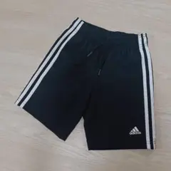 アディダス ハーフパンツ　3ストライプ　ブラック　120cm