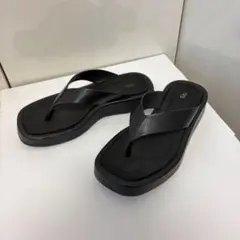 ZARAストラップフラットサンダル37