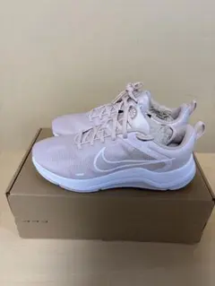 賢ちゃん様専用　ナイキNike Downshifter 12 レディース