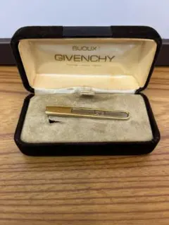 ヴィンテージ　GIVENCHY ネクタイピン ゴールドカラー ロゴデザインのサムネイル