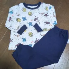 UNIQLO ユニクロ 恐竜柄 パジャマ 110cm